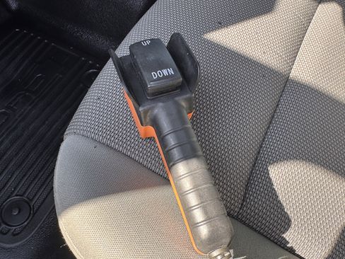 Certified 2022 Ford F550 4x4 Crew Cab Super Duty w/ Power Equipment Group image 22