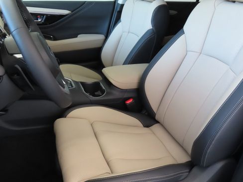 New 2025 Subaru Outback Limited image 13