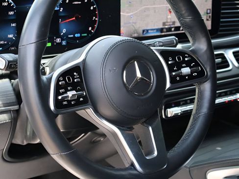 Certified 2022 Mercedes-Benz GLS 450 4MATIC image 19