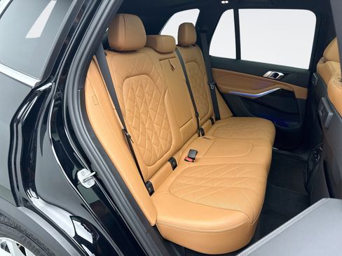 Used 2023 BMW X5 xDrive40i w/ Premium Package image 19