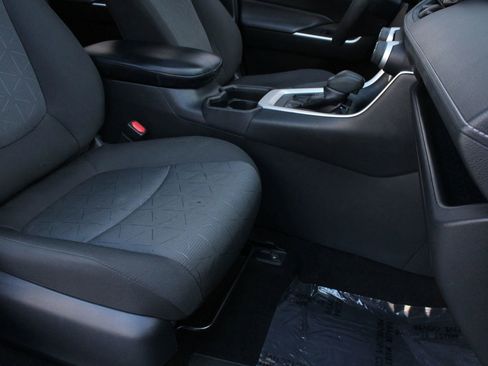 Used 2019 Toyota RAV4 XLE w/ Convenience Package image 25