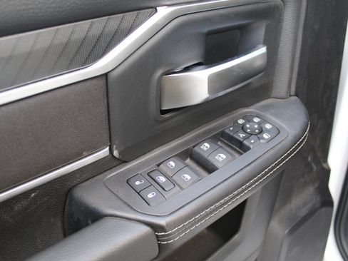 Used 2025 RAM 2500 Big Horn image 8