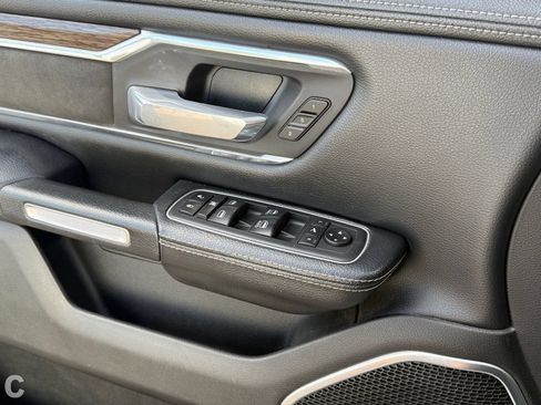 Used 2020 RAM 1500 Laramie RWD image 17