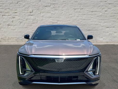 Used 2026 Cadillac Lyriq Luxury AWD/4WD image 7