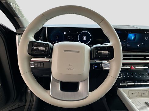 Used 2024 Hyundai Santa Fe Limited image 11