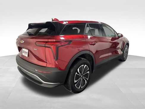 Used 2025 Chevrolet Blazer EV LT AWD/4WD image 4
