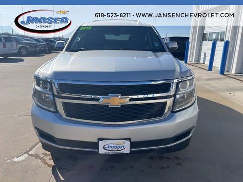 Used 2019 Chevrolet Tahoe LT image 2