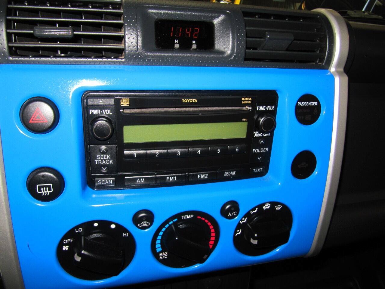 Used 2007 Toyota FJ Cruiser 4WD image 14