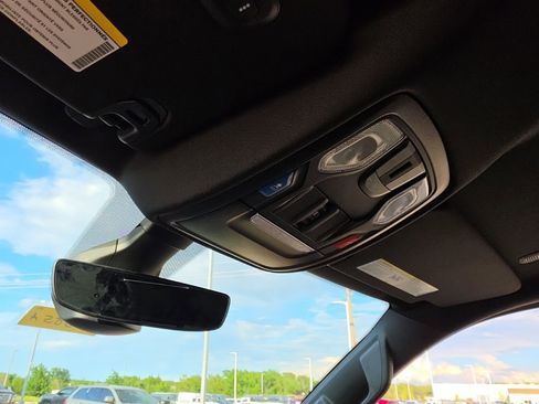 Used 2022 RAM 1500 Lone Star AWD/4WD image 23