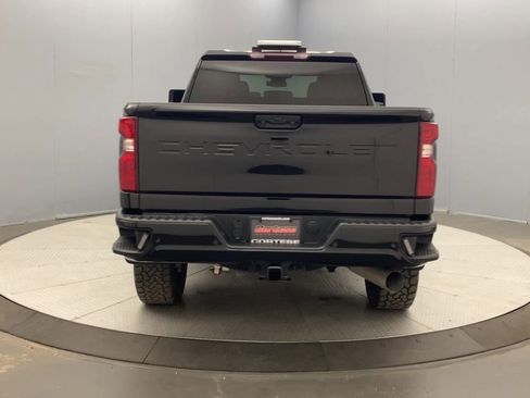Used 2024 Chevrolet Silverado 2500 Custom w/ Custom Value Package AWD/4WD image 4