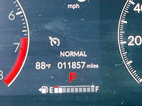 Used 2024 Honda HR-V EX-L image 12