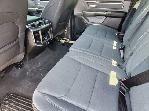 Used 2022 RAM 1500 Big Horn AWD/4WD image 9