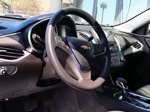 Used 2023 Chevrolet Malibu LT FWD image 39