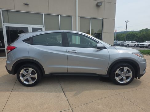 Used 2020 Honda HR-V LX image 4