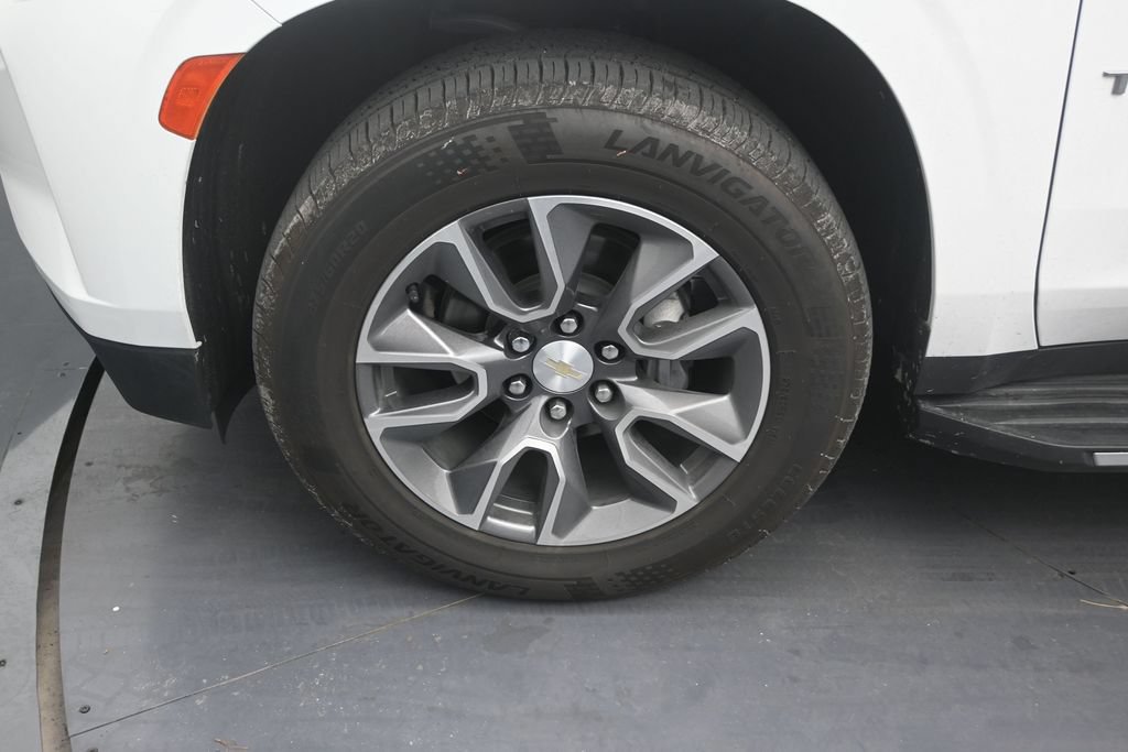 Used 2023 Chevrolet Tahoe LT w/ LT Signature Package RWD image 9