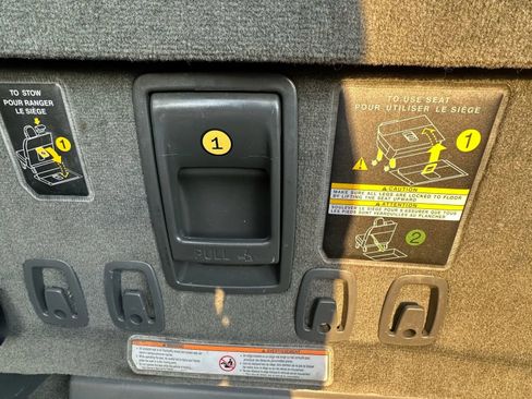 Used 2015 Toyota Sienna XLE Premium image 13