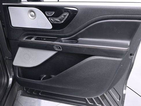 Used 2020 Lincoln Aviator Reserve w/ Equipment Group 202A AWD/4WD image 21