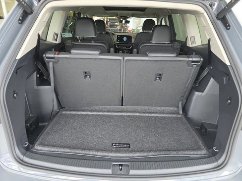 New 2026 Volkswagen Atlas SEL Premium R-Line image 12