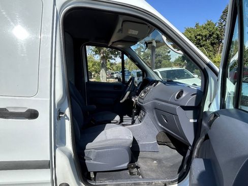 Used 2011 Ford Transit Connect XLT FWD image 17