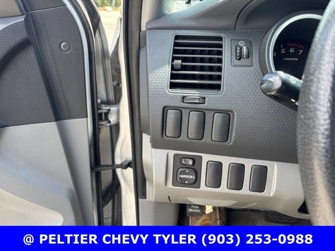 Used 2006 Toyota Tacoma PreRunner RWD image 14