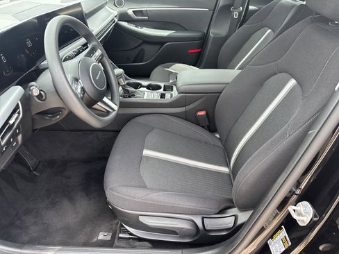 Certified 2026 Hyundai Sonata SE FWD image 5