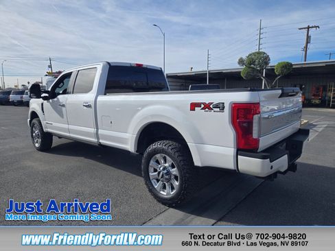 Used 2017 Ford F350 Platinum w/ Platinum Ultimate Package image 3