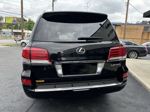 Used 2014 Lexus LX 570 4WD image 7
