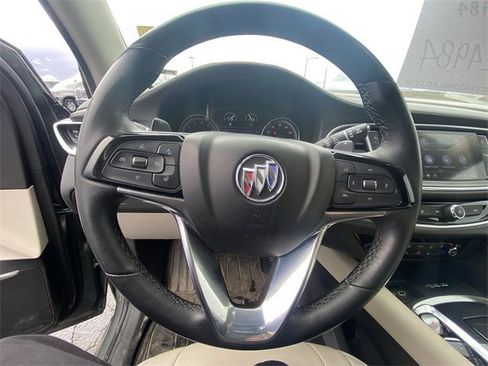 Used 2022 Buick Enclave Essence image 14