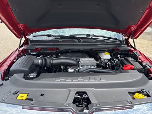 New 2026 RAM 1500 4x4 Crew Cab image 28