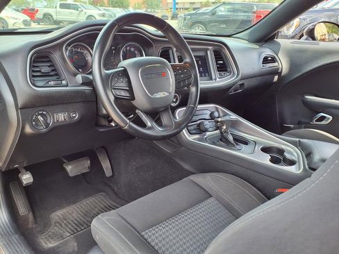 Used 2020 Dodge Challenger SXT RWD image 16