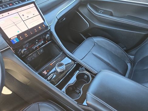 Used 2022 Jeep Grand Cherokee L Limited w/ MOPAR Finishing Package AWD/4WD image 23