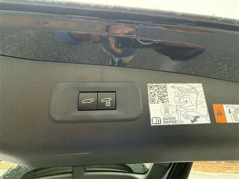 Used 2025 Toyota Crown Signia w/ Advanced Technology Package image 26