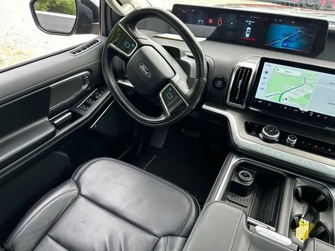 Certified 2025 Ford Expedition Max Platinum AWD/4WD image 28