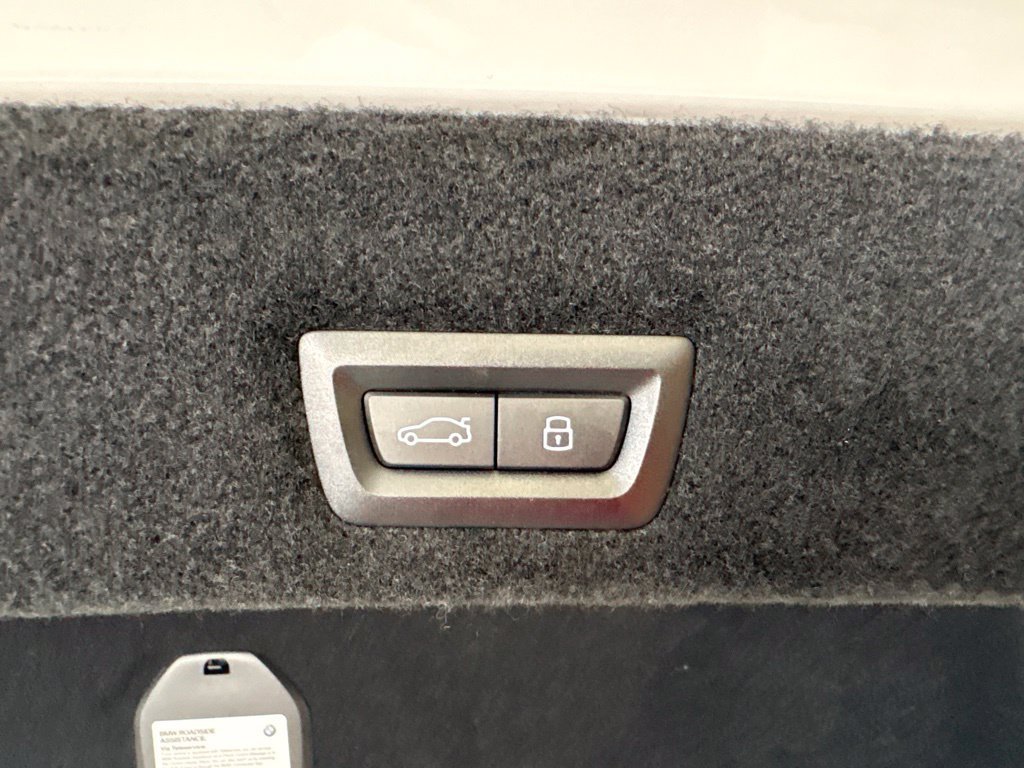 Certified 2024 BMW i7 eDrive50 RWD image 34