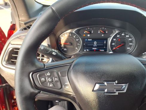 Used 2023 Chevrolet Equinox RS AWD/4WD image 17