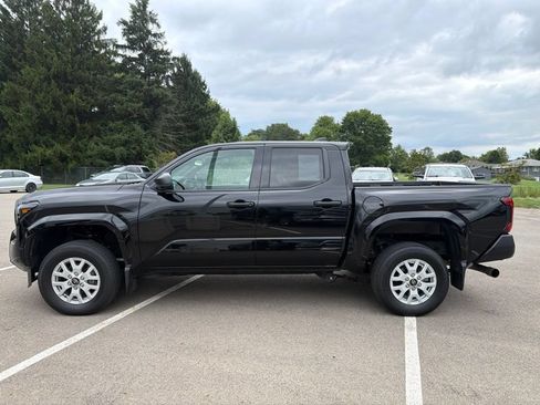 Certified 2024 Toyota Tacoma SR w/ SR Upgrade Package RWD image 6