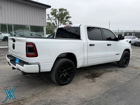 Used 2024 RAM 1500 Laramie AWD/4WD image 7