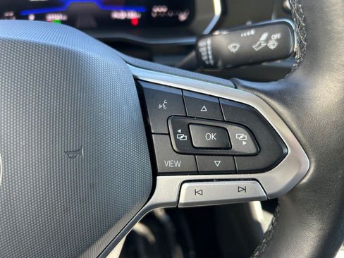 Used 2023 Volkswagen Jetta SE w/ Panoramic Sunroof Package image 7