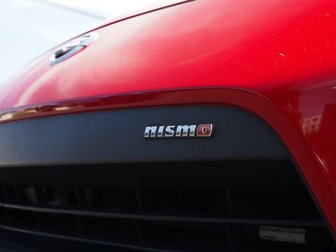 Used 2015 Nissan 370Z NISMO RWD image 31