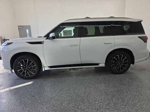 New 2026 INFINITI QX80 Autograph w/ Autograph Exterior Package image 2