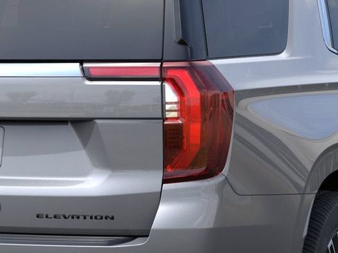 New 2026 GMC Yukon Elevation w/ Elevation Premium Package AWD/4WD image 11