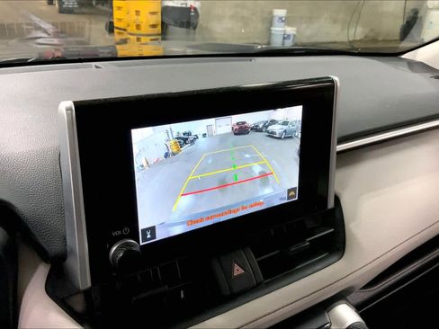 Used 2024 Toyota RAV4 XLE w/ Weather Package AWD/4WD image 27
