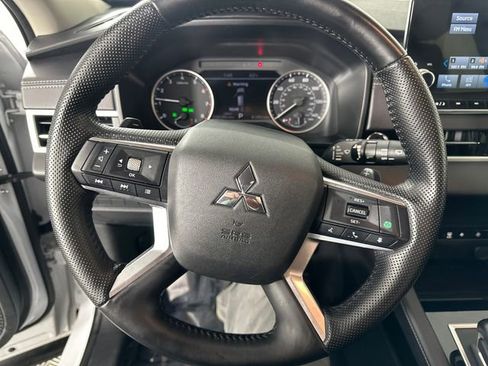 Used 2023 Mitsubishi Outlander SE AWD/4WD image 25