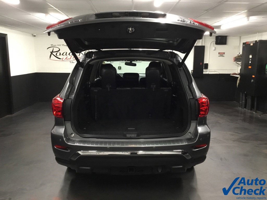 Used 2020 Nissan Pathfinder Platinum AWD/4WD image 11