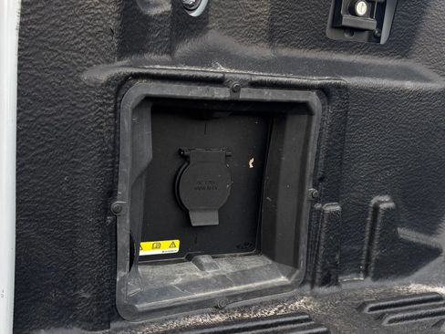 Certified 2022 Ford F150 XLT w/ Equipment Group 302A High image 9