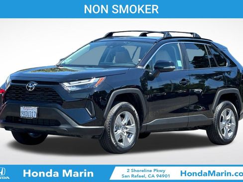 Used 2025 Toyota RAV4 XLE FWD image 8
