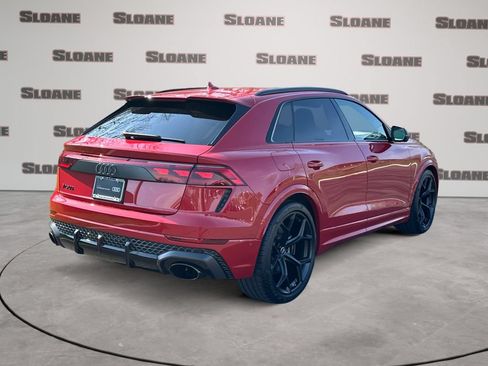 Certified 2025 Audi RS Q8 performance AWD/4WD image 5