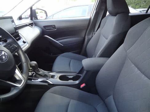 Used 2022 Toyota Corolla Cross LE AWD/4WD image 8
