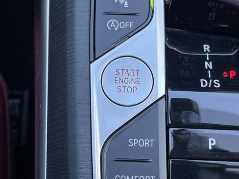 New 2026 BMW 330i Sedan w/ Premium Package image 11