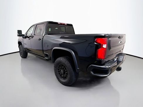 Used 2024 Chevrolet Silverado 2500 ZR2 w/ Technology Package image 5